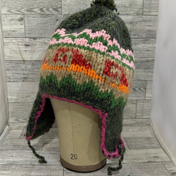 Peruvian colorful knit warm winter beanie hat - Picture 1 of 5